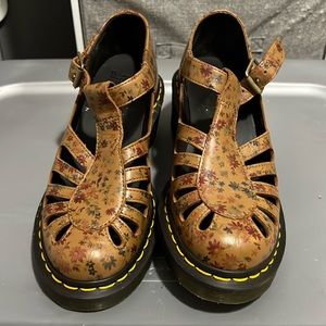 Mary Jane Dr. Marten